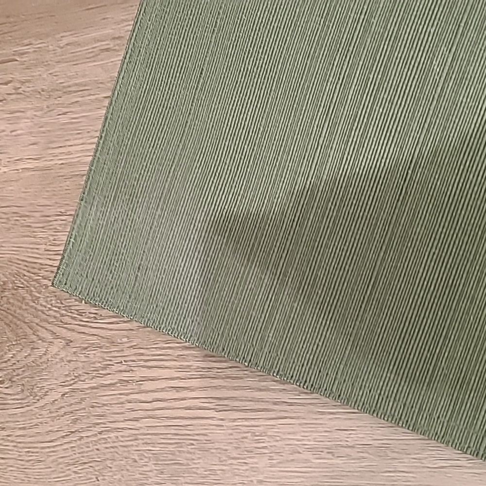FREE WITH PURCHASE!! Single Moss Sage Green Placemat - Picture 2 of 6